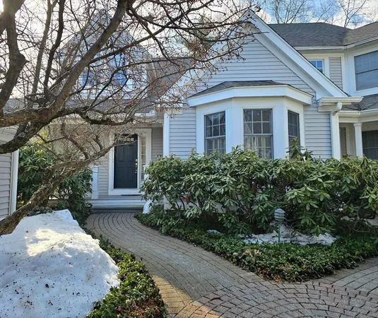 $800,000 | 17 Highcroft Way, Unit 17, Hopkinton, MA 01748