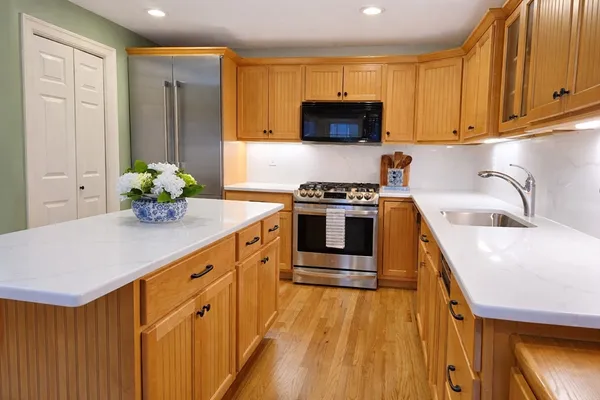 $800,000 | 17 Highcroft Way, Unit 17, Hopkinton, MA 01748