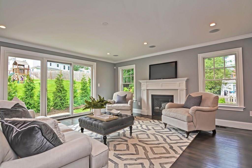 32 Oak Hill Road Needham, MA 02492 - Photo 8 of 36