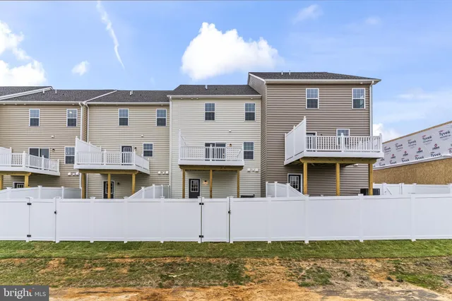 $449,900 | 104-23695 Dragonfly Lane, Leonardtown, MD 20650