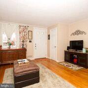 2709 Creston Road Baltimore, MD 21222 - Photo 4 of 28 Living Room