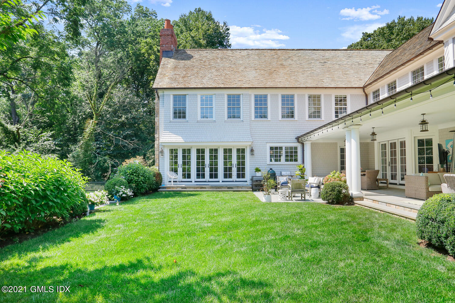 68 Meadow Road Riverside, CT 06878 - Photo 6 of 37 68 Meadow Rd Riverside CT-large-051-049-