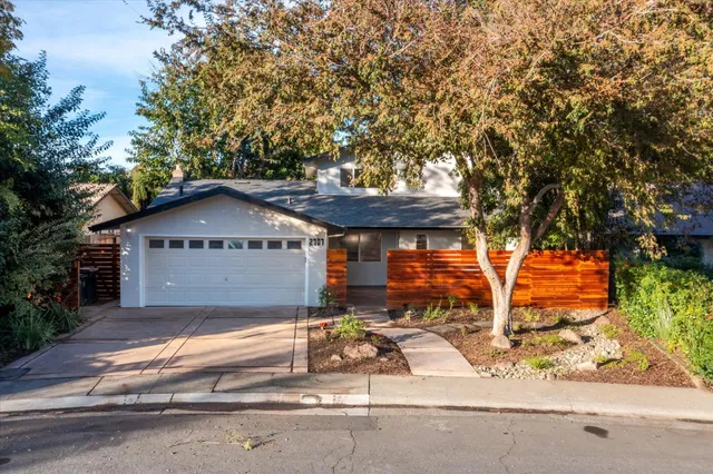 $986,000 | 2707 Danube Avenue, Davis, CA 95616
