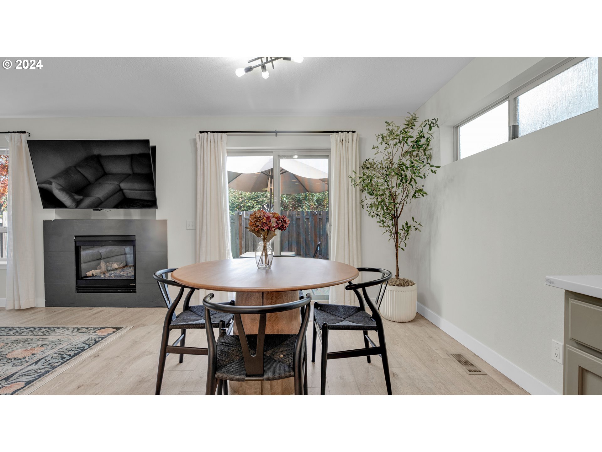4456 Southwest 159th Avenue Beaverton, OR 97078 - Photo 13 of 32