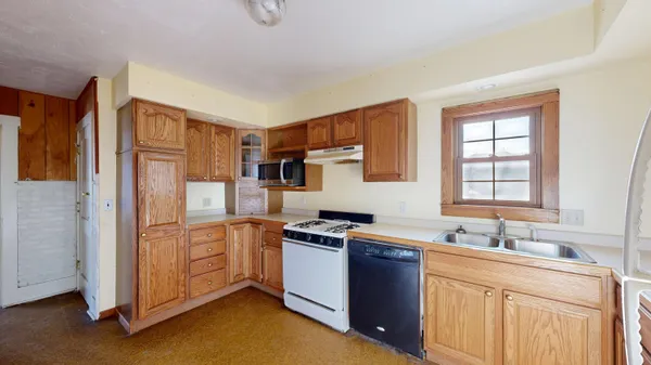 $130,000 | 809 Ontario Avenue, Cashton, WI 54619