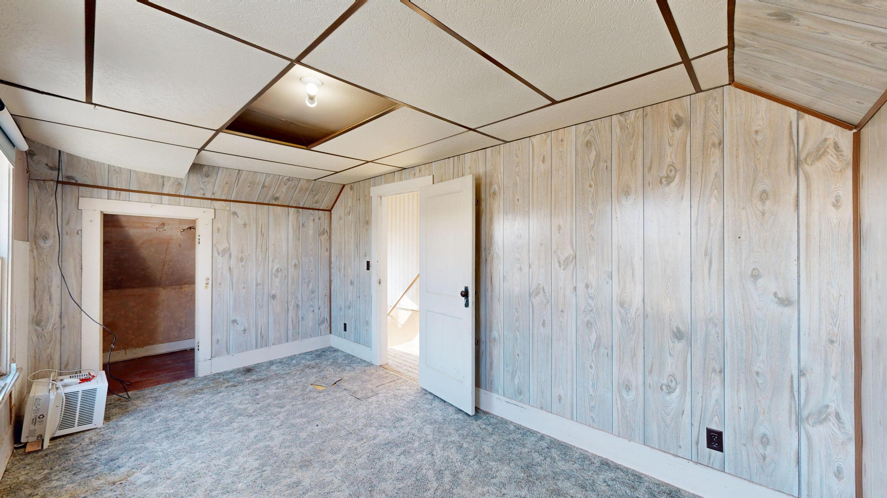 809 Ontario Avenue Cashton, WI 54619 - Photo 17 of 38 Bedroom 1