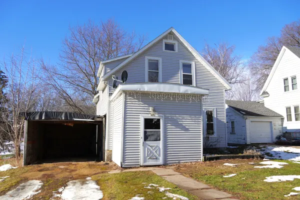 $130,000 | 809 Ontario Avenue, Cashton, WI 54619