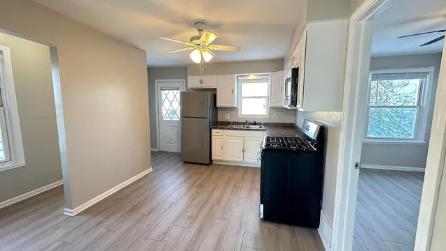 $1,400 | 1907 North 19th Avenue, Unit 1907, Melrose Park, IL 60160