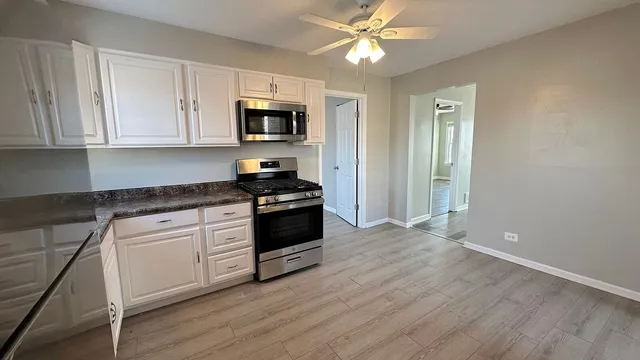 $1,400 | 1907 North 19th Avenue, Unit 1907, Melrose Park, IL 60160