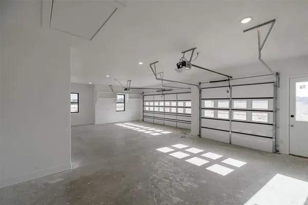 a view of a garage