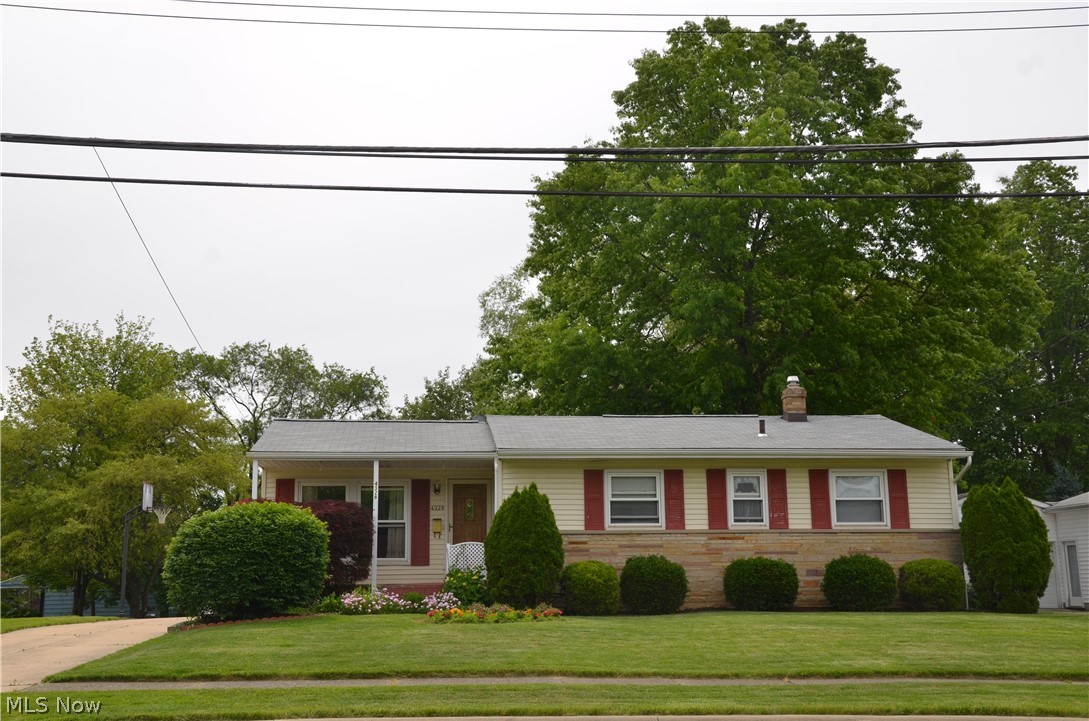 4328 Maplepark Road Stow, OH 44224 - Photo 1 of 12 Gallery Image 1