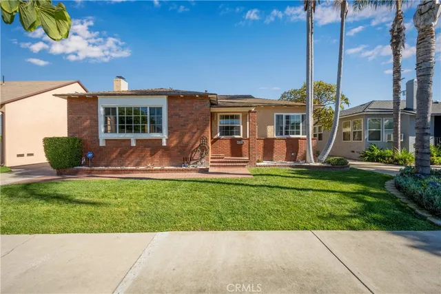 $899,000 | 6142 Oliva Avenue, Lakewood, CA 90712