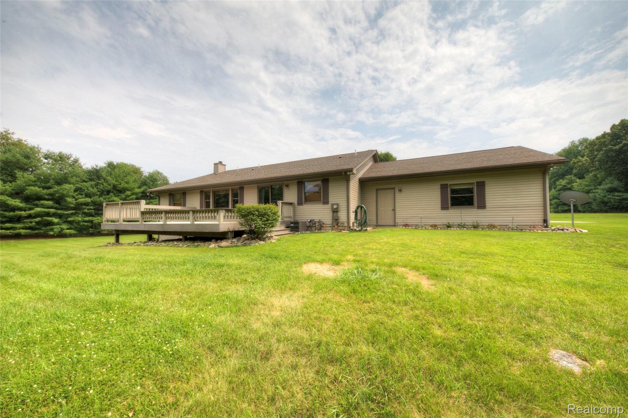 18350 Bush Road Chelsea, MI 48118 - Photo 7 of 70 4H8A5222_3_4.jpg