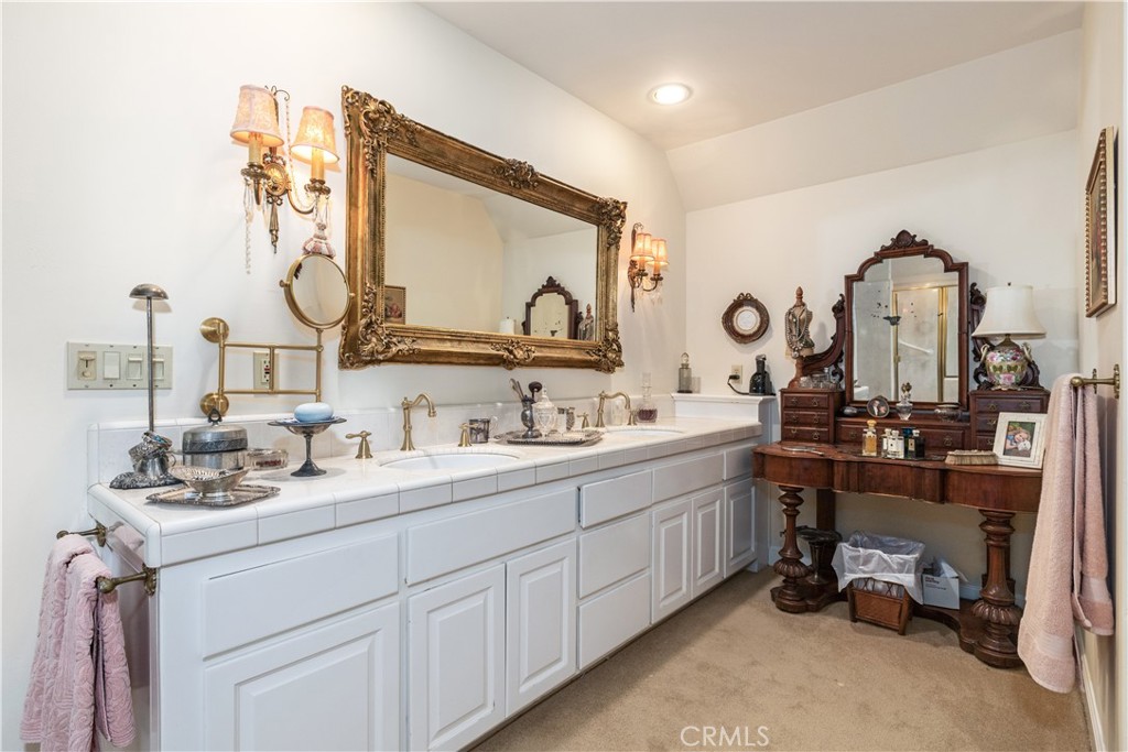 5415 Fairhills Road Paso Robles, CA 93446 - Photo 34 of 73 Double sink vanity in primary bathroom.