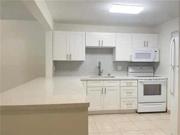 $2,300 | 2307 South Cypress Bend Drive, Unit 207A, Pompano Beach, FL 33069