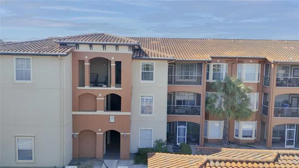 $1,500 | 5566 Metrowest Boulevard, Unit 2302, Orlando, FL 32811