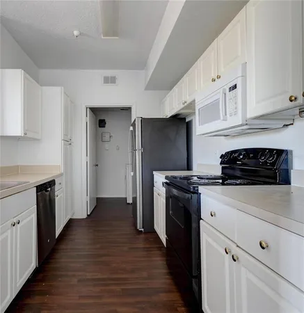 $1,500 | 5566 Metrowest Boulevard, Unit 2302, Orlando, FL 32811