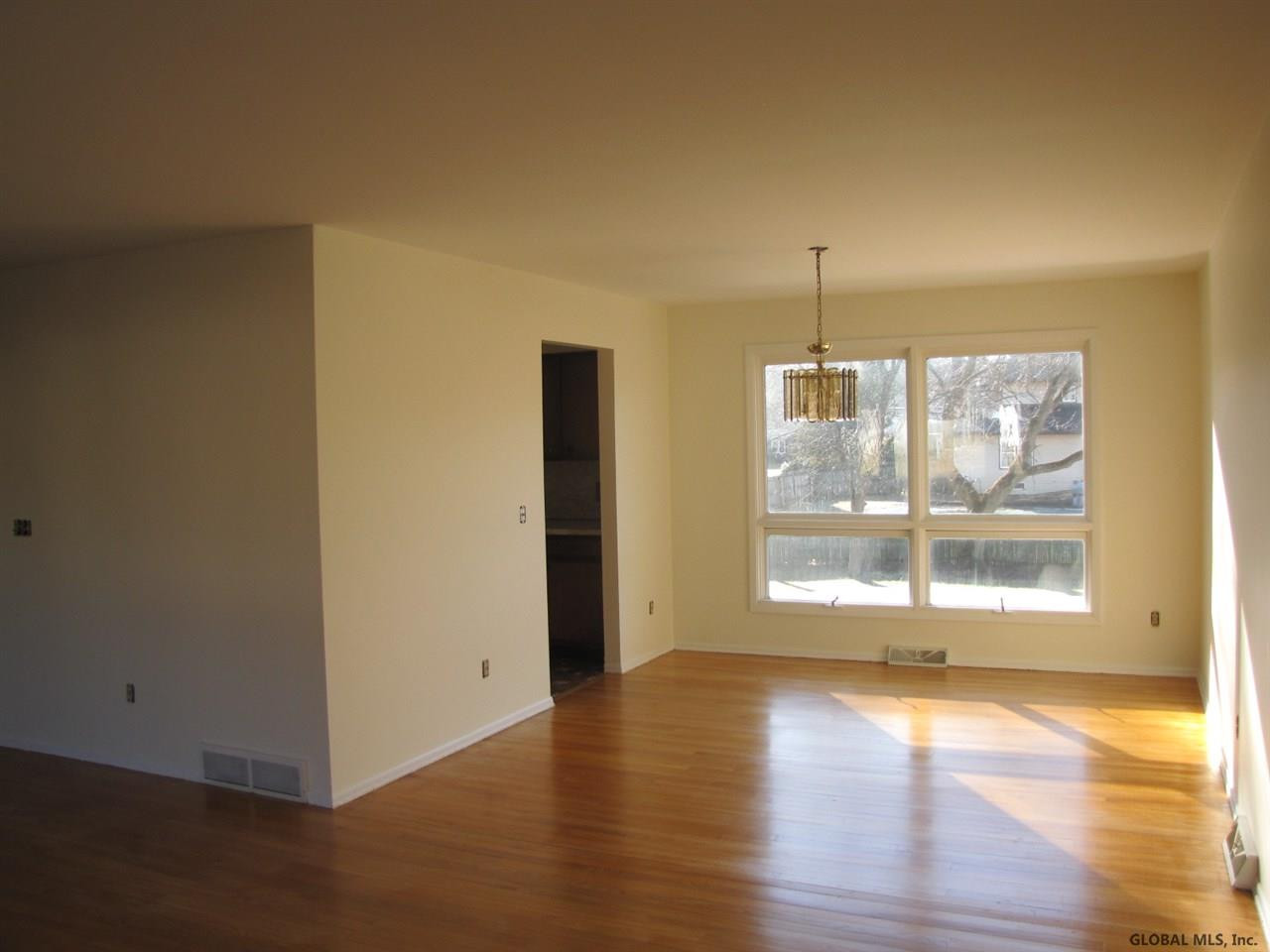 3104 East Old State Road Schenectady, NY 12303 - Photo 8 of 23 Photo 8