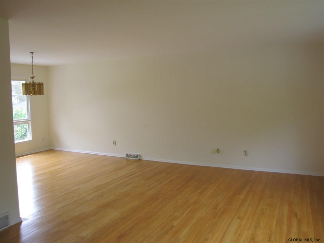 3104 East Old State Road Schenectady, NY 12303 - Photo 10 of 23 Photo 10
