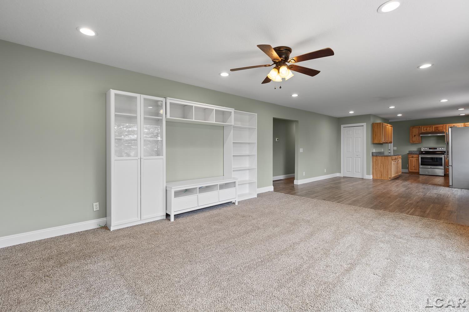 8080 Burton Road Adrian, MI 49221 - Photo 6 of 44 50174465-cbaca2ac-ebfc-490e-9fd5-a484b2390351.JPG