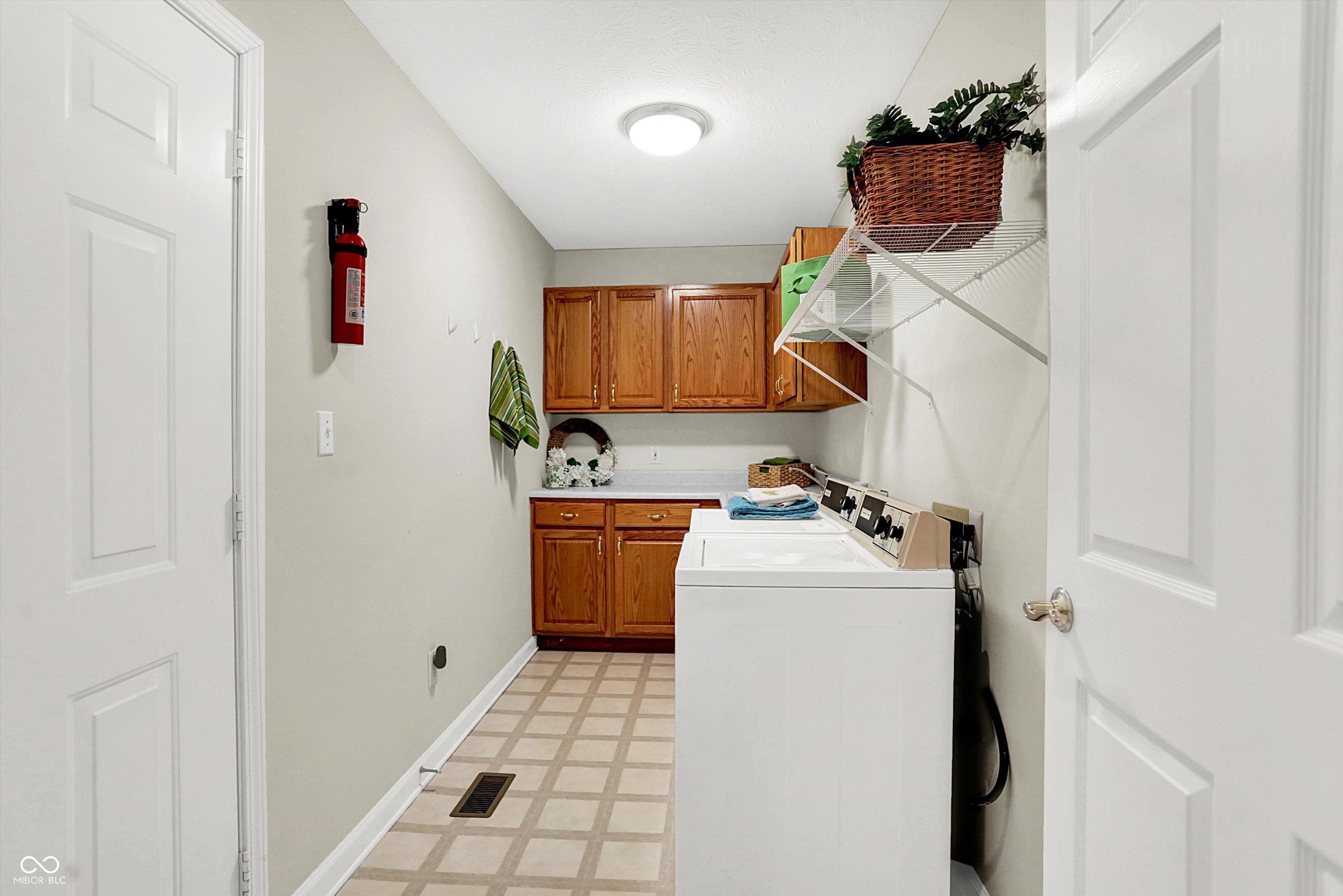 6044 Stratton Court Columbus, IN 47203 - Photo 21 of 26 Gallery Image 21