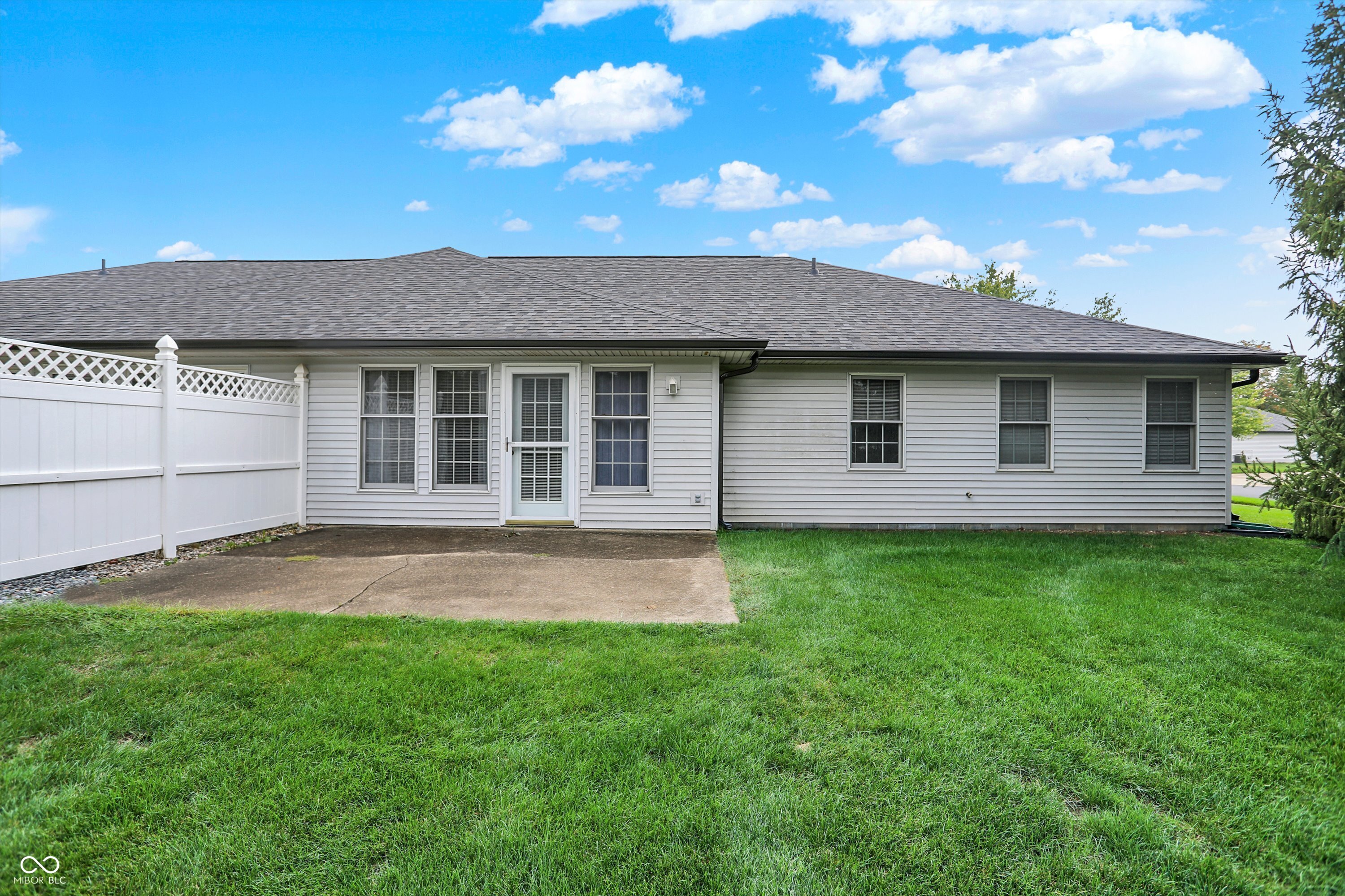 6044 Stratton Court Columbus, IN 47203 - Photo 24 of 26 Gallery Image 24