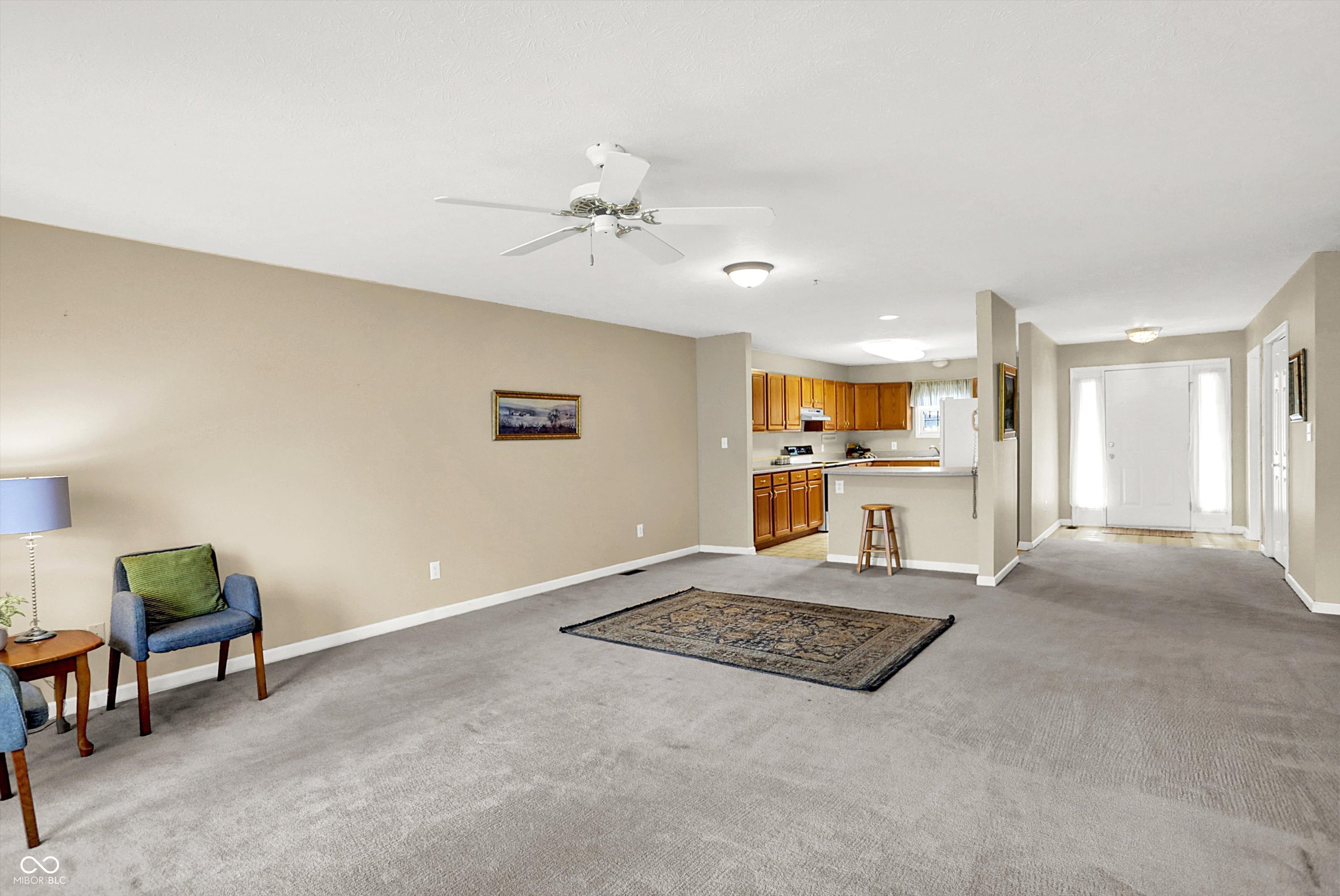 6044 Stratton Court Columbus, IN 47203 - Photo 4 of 26 Gallery Image 4