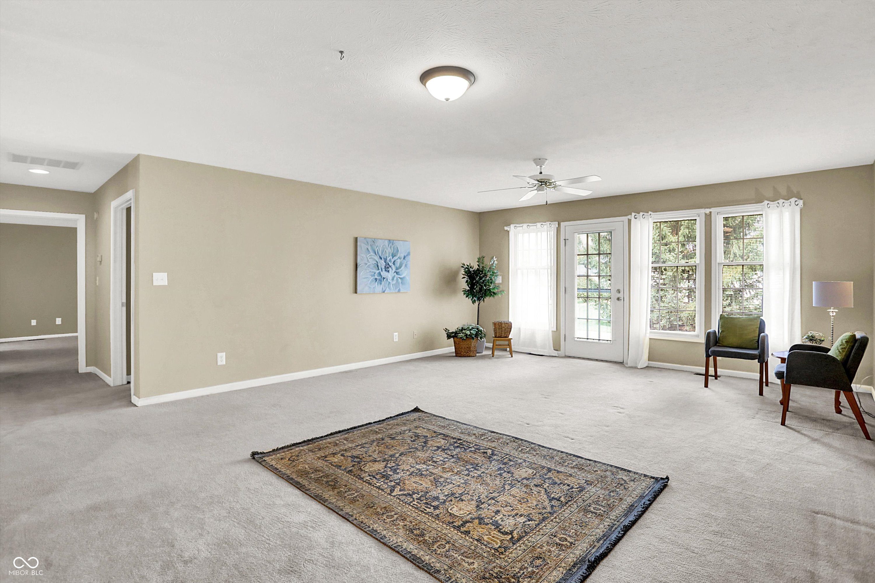 6044 Stratton Court Columbus, IN 47203 - Photo 6 of 26 Gallery Image 6