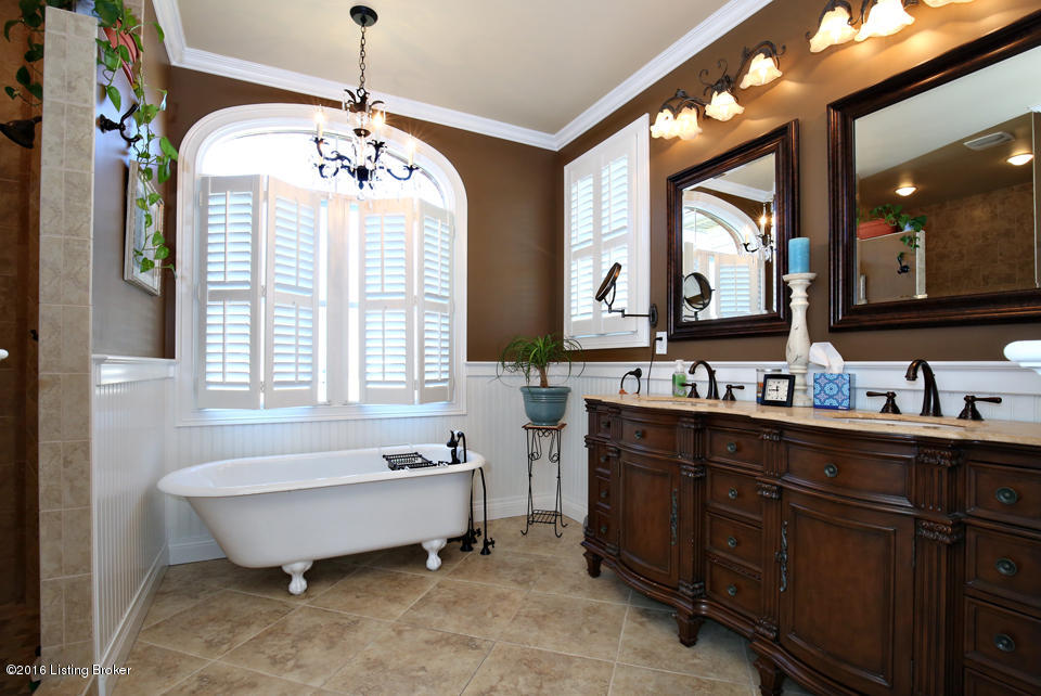 401 Ash Run Road Louisville, KY 40245 - Photo 15 of 32 Ash Run Master Bath Room