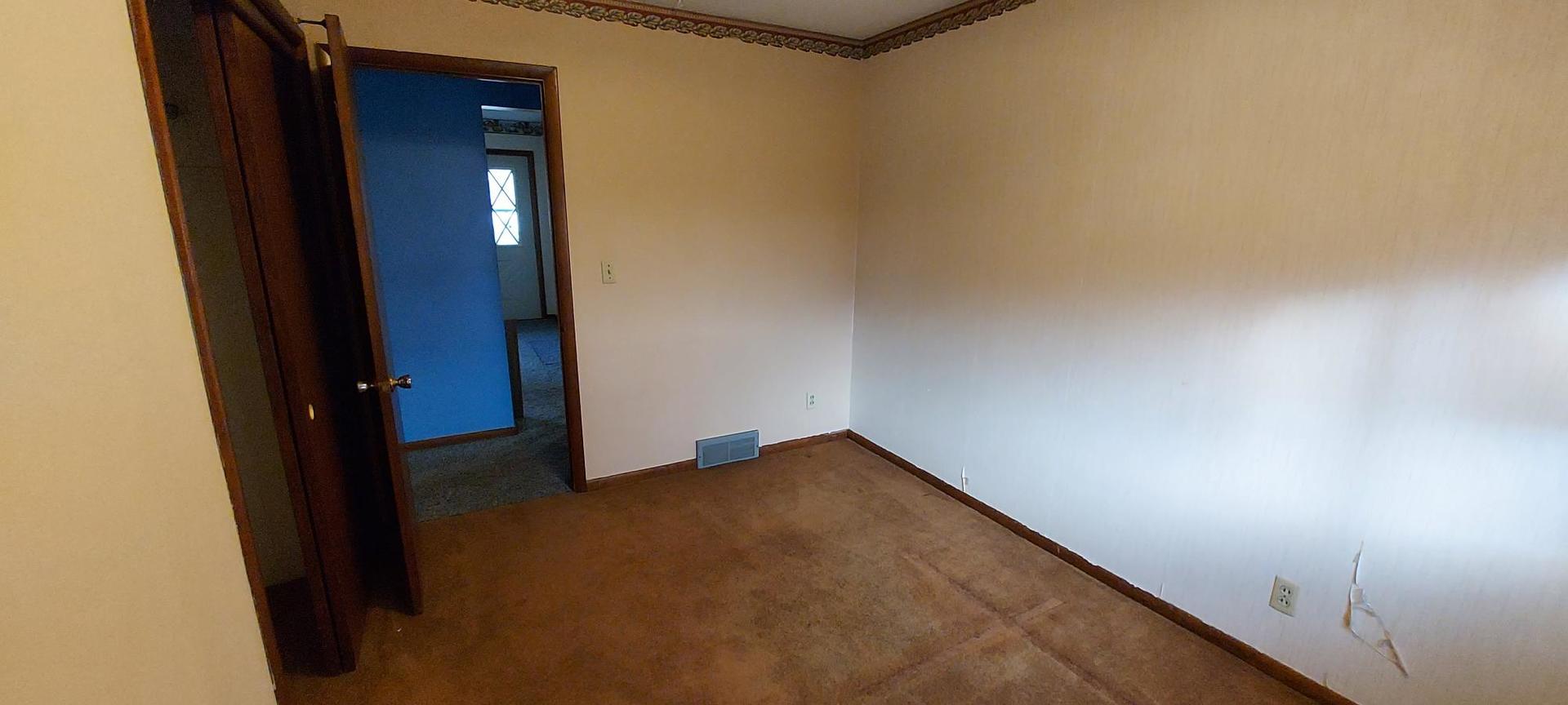 1606 20th Avenue Viola, IL 61486 - Photo 18 of 26 a view of an empty room