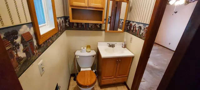 a view of walk in closet