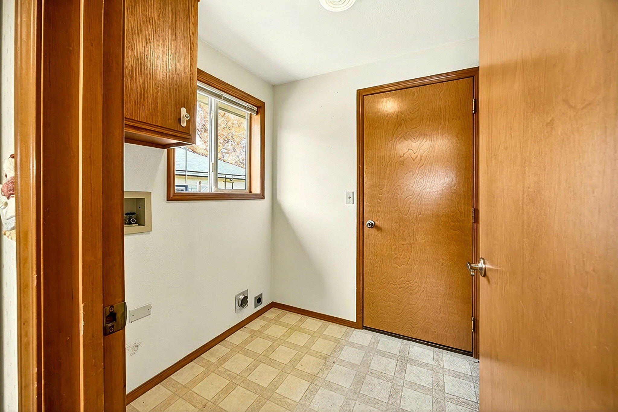 489 Vincent Avenue Central Point, OR 97502 - Photo 15 of 38 ApxVA00031edit