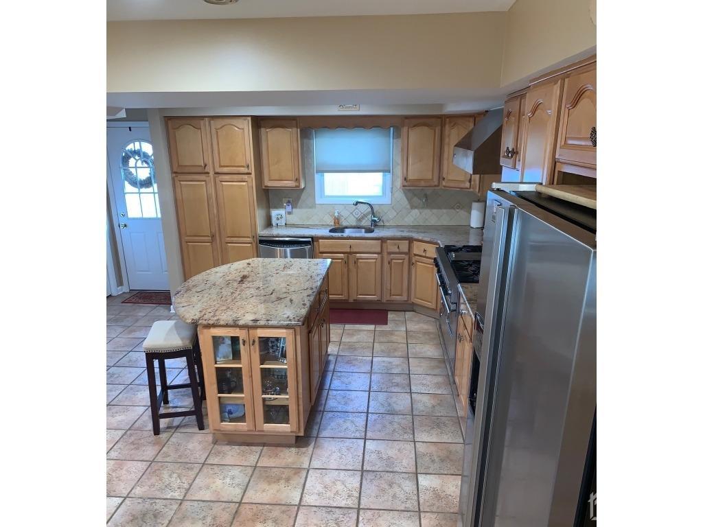 31 Preston Road Colonia, NJ 07067 - Photo 5 of 22 Gallery Image 5