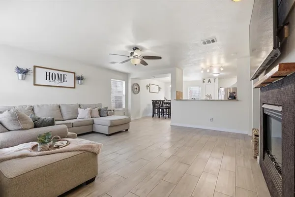 $2,650 | 14820 Ledgeview Court, Balch Springs, TX 75180