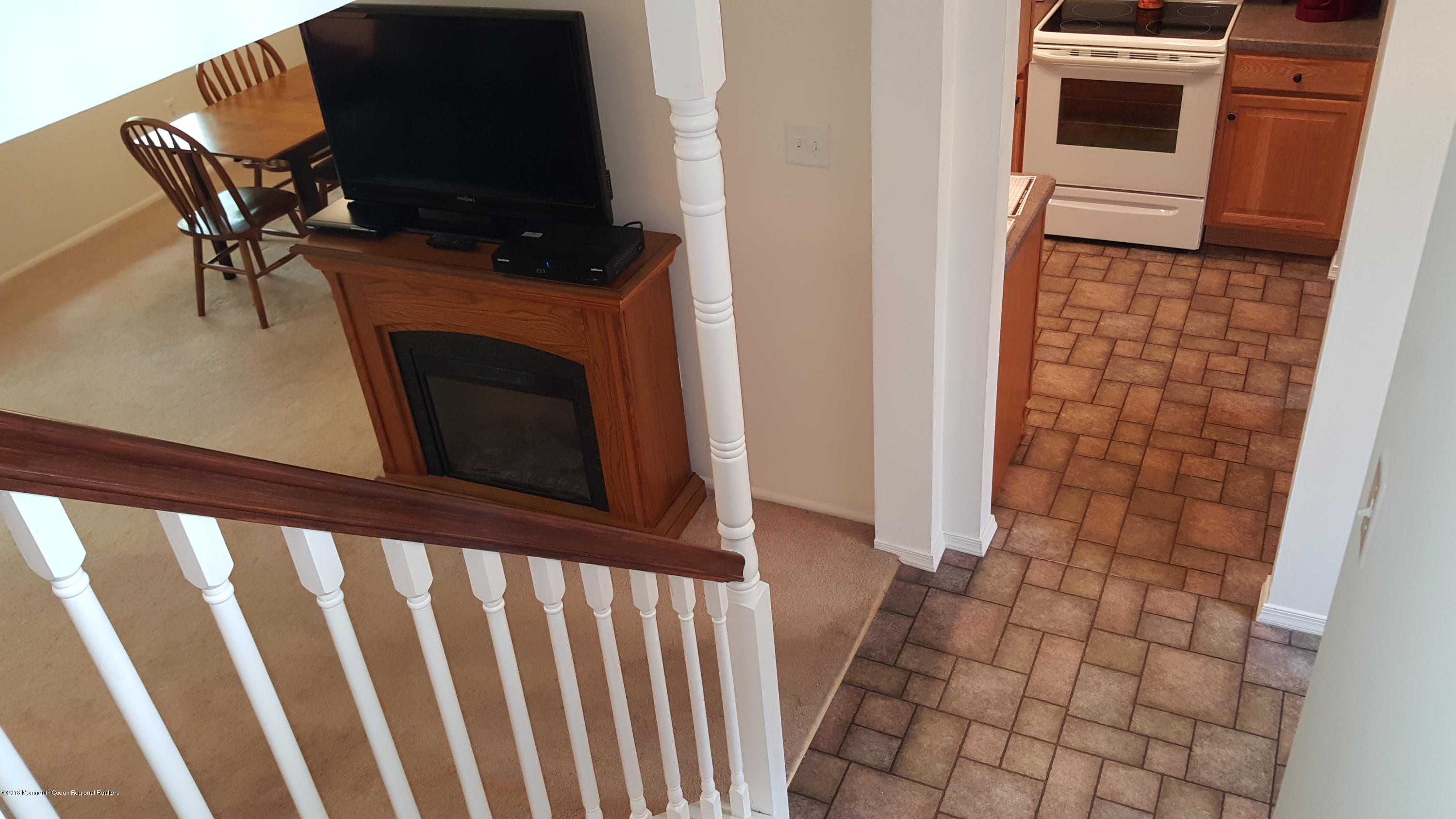 8 Robin Road Howell, NJ 07731 - Photo 14 of 23 20180512_143347