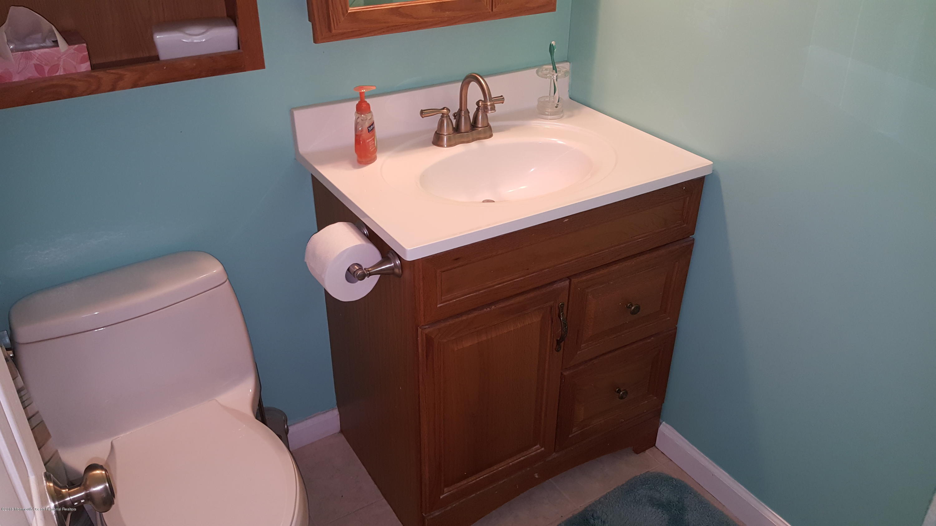 8 Robin Road Howell, NJ 07731 - Photo 17 of 23 20180512_143445