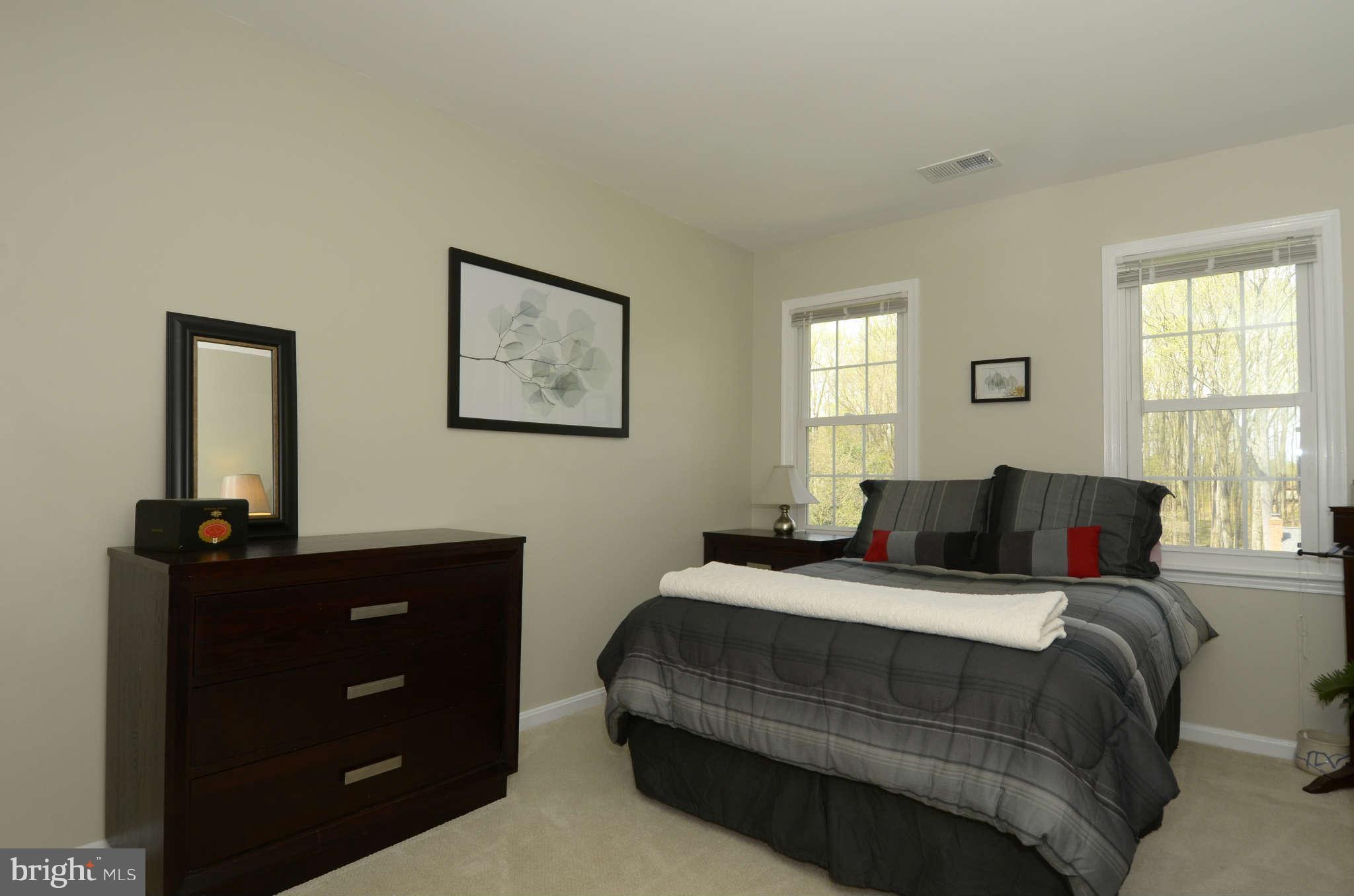 2035 Adams Hill Road Vienna, VA 22182 - Photo 22 of 28 Bedroom