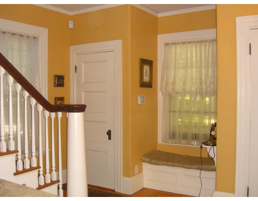73 Brook Hill Road Milton, MA 02186 - Photo 3 of 22 Gallery Image 3