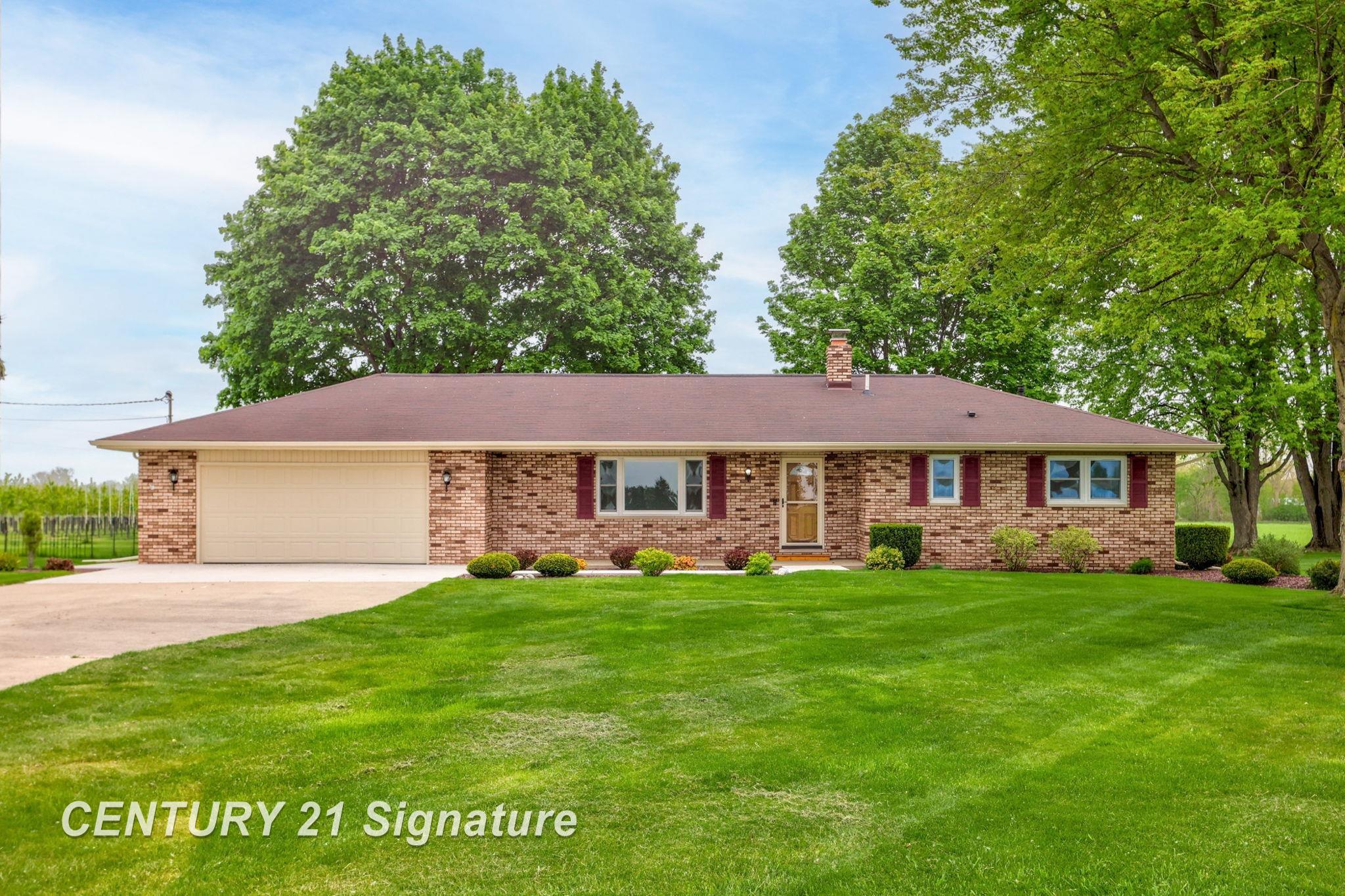 2177 Jarabec Road Saginaw, MI 48609 - Photo 1 of 57 50141508-fda8d644-a3a3-4d77-930f-7f1233c06d2f.JPG