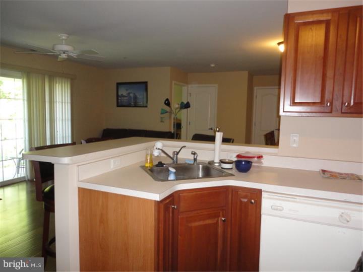 183 Natalie Road Delran, NJ 08075 - Photo 3 of 12