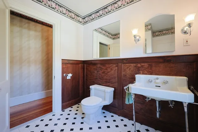 $699,900 | 116 Adin Street, Hopedale, MA 01747