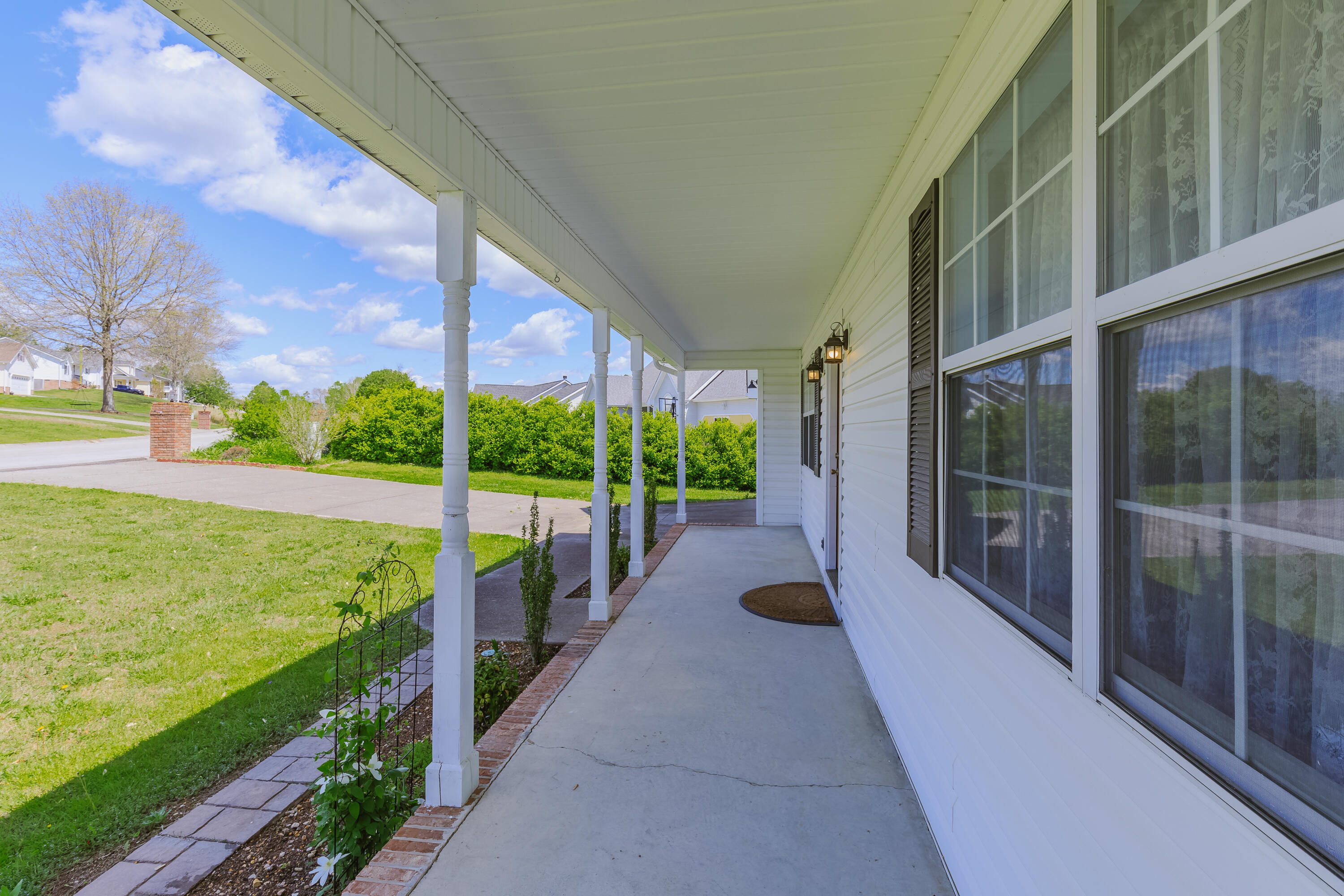 159 Spring Wind Circle Ringgold, GA 30736 - Photo 3 of 48 Exterior