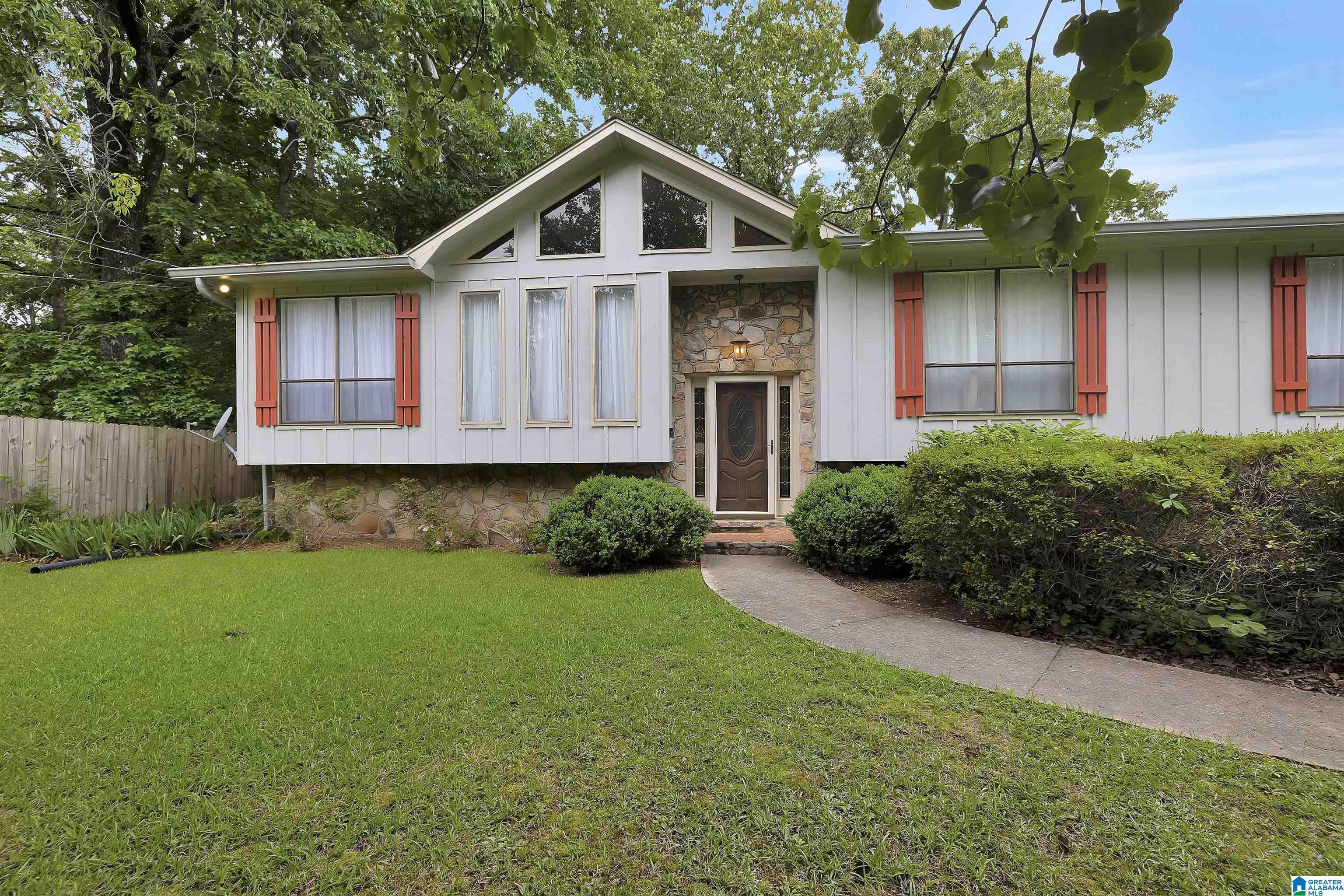 1344 Winola Lane Birmingham, AL 35235 - Photo 3 of 25