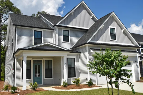 $564,440 | 43 North Bandwheel Way, Hampstead, NC 28443