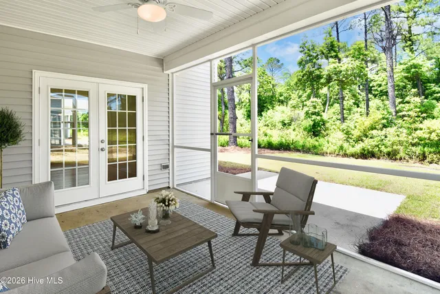 $564,440 | 43 North Bandwheel Way, Hampstead, NC 28443