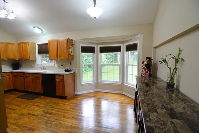 1522 Riverside Avenue St. Charles, IL 60174 - Photo 8 of 20