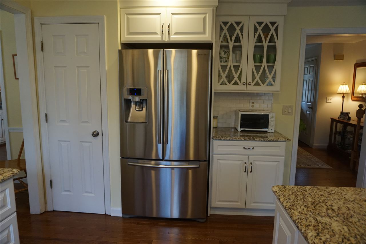 31 Richman Road Hudson, NH 03051 - Photo 6 of 23
