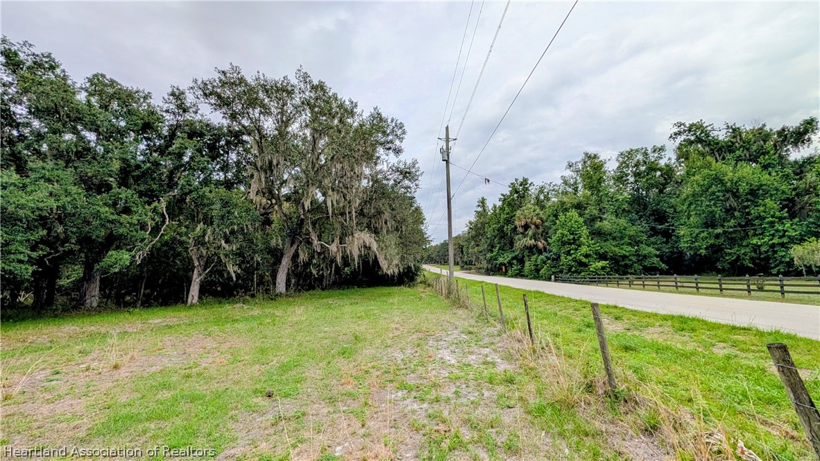 Popash Road Wauchula, FL 33873 - Photo 14 of 29 a view of an outdoor space and a yard
