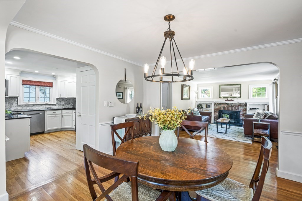 19 Seward Road Stoneham, MA 02180 - Photo 11 of 38 Gallery Image 11