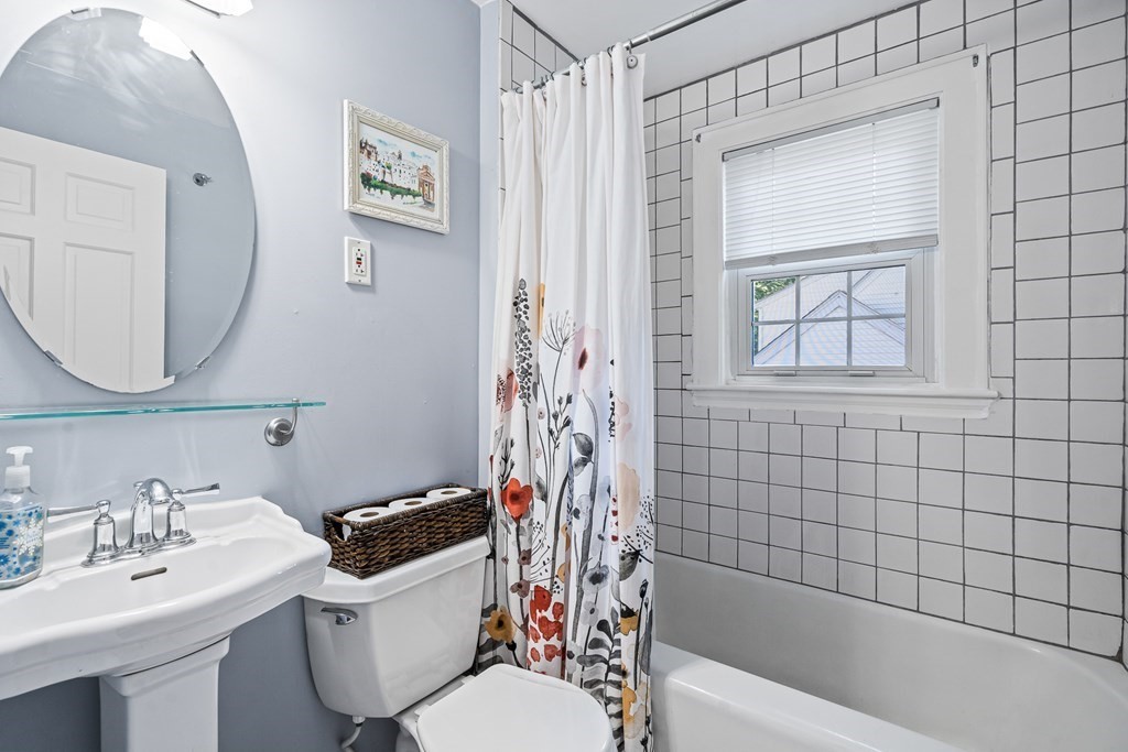 19 Seward Road Stoneham, MA 02180 - Photo 29 of 38 Gallery Image 29